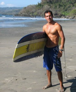 mauricio Mauricio Sanchez, Montezuma surf instructor